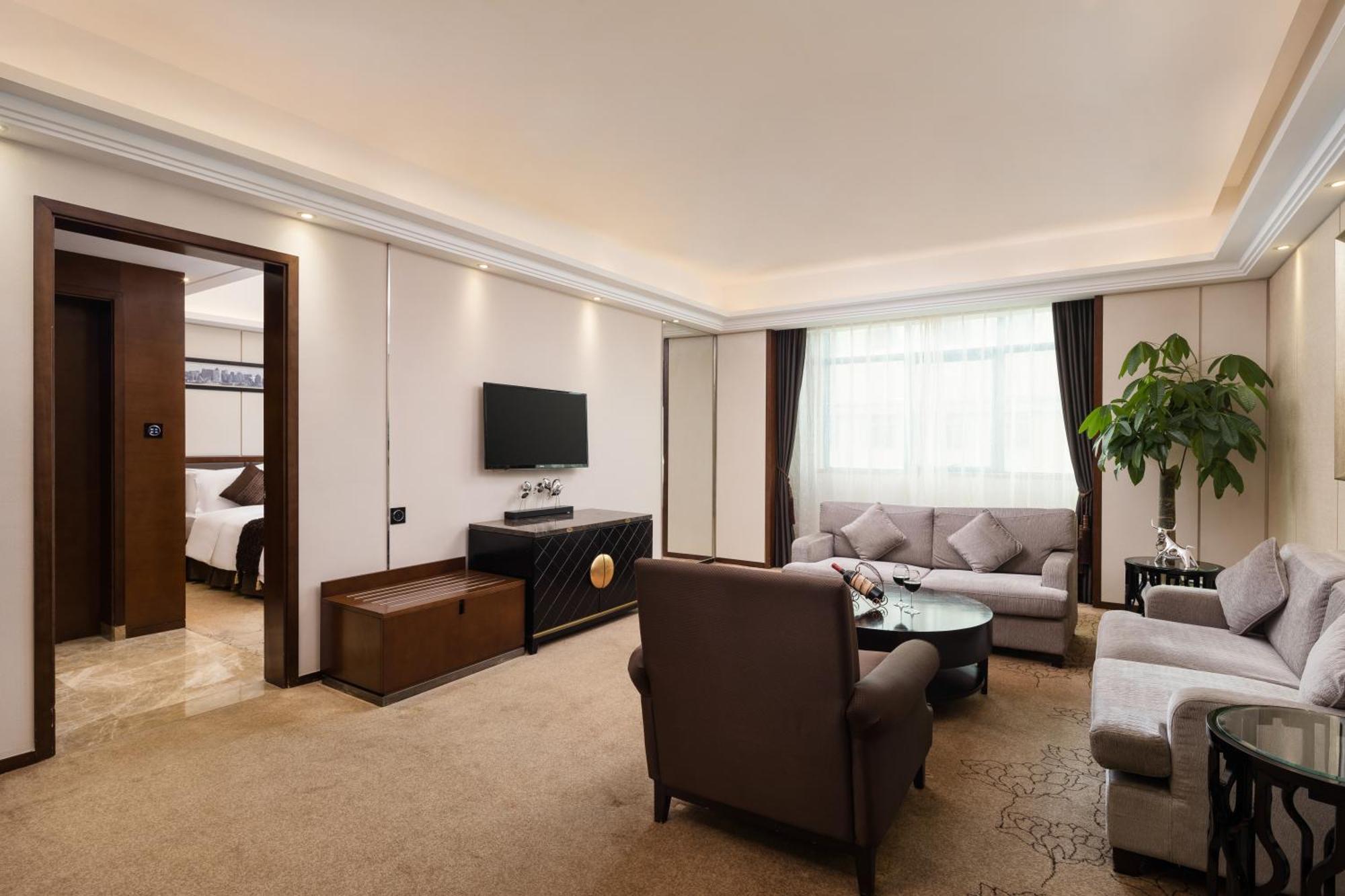Maoming International Hotel Zewnętrze zdjęcie