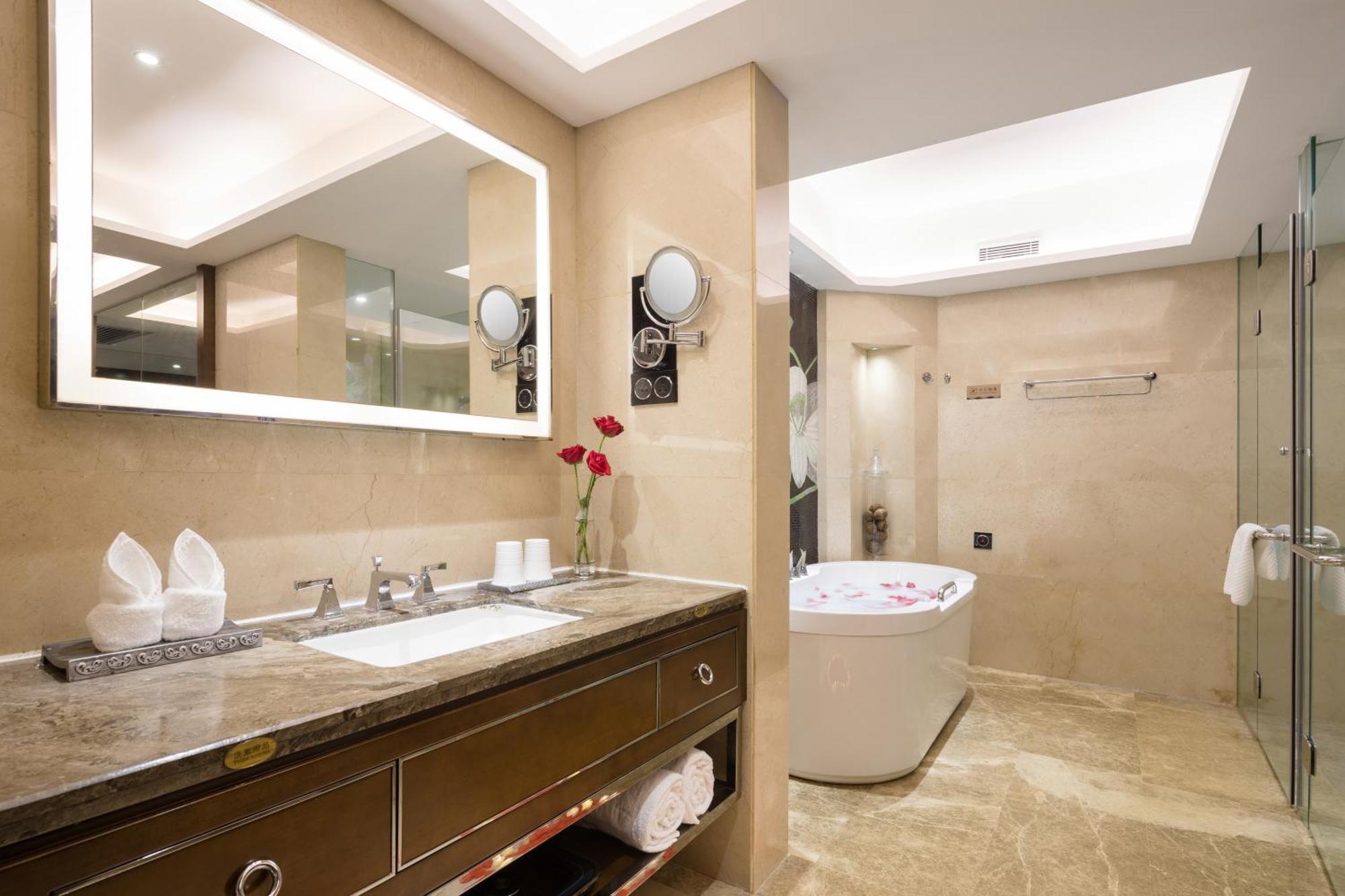 Maoming International Hotel Zewnętrze zdjęcie